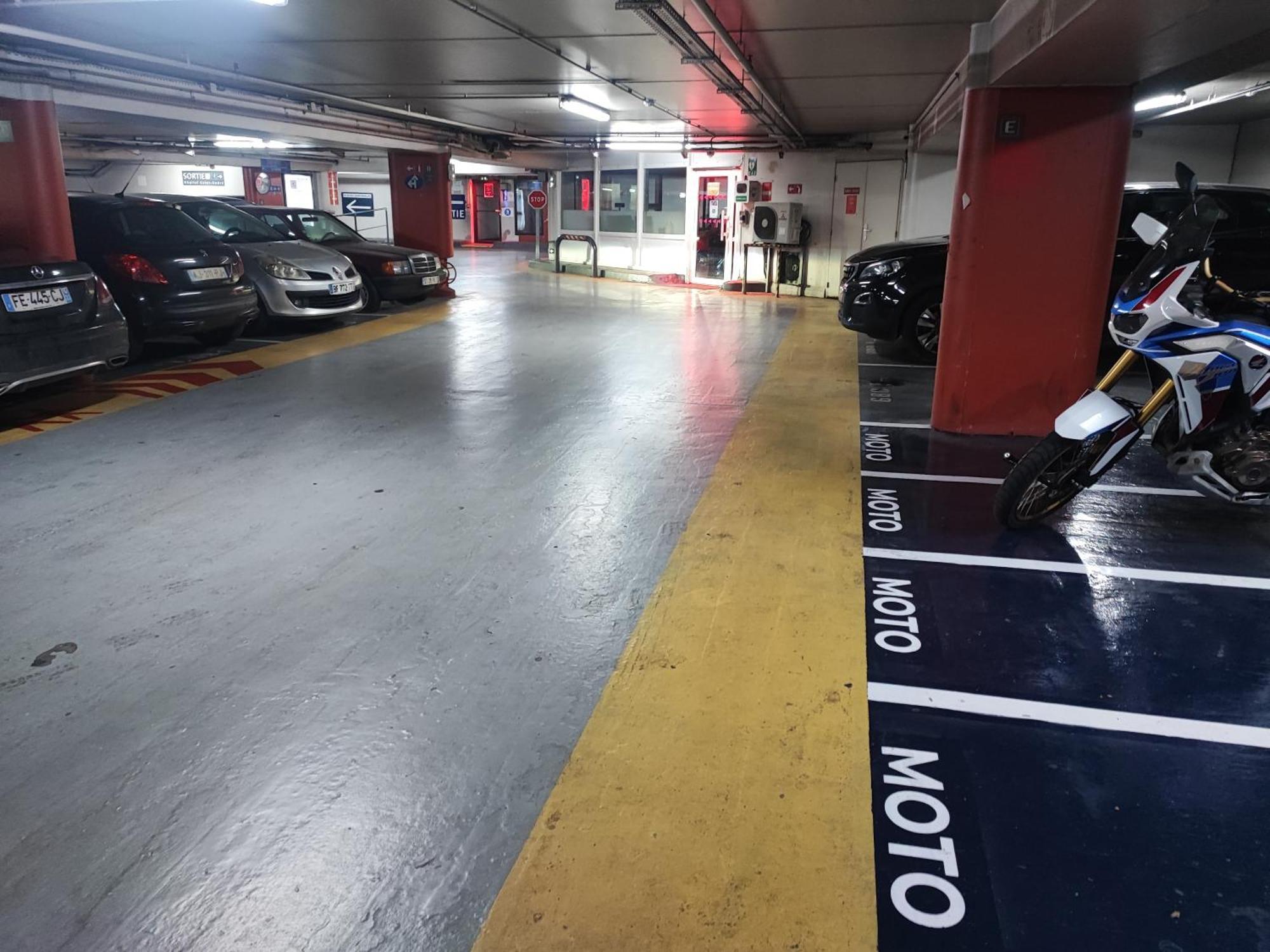 Studio En Duplex-Aircon-Terrasse-Parking-Calme ボルドー エクステリア 写真
