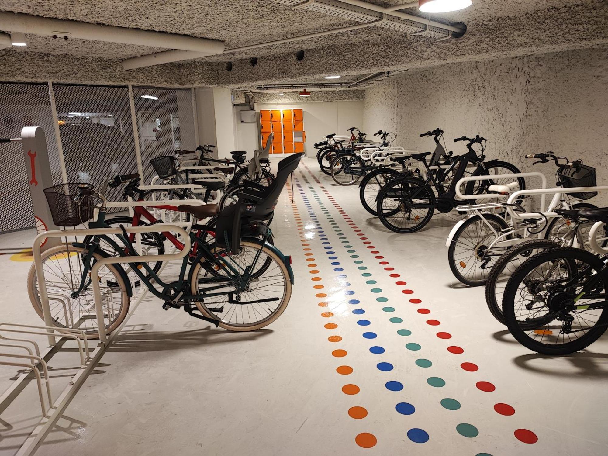 Studio En Duplex-Aircon-Terrasse-Parking-Calme ボルドー エクステリア 写真